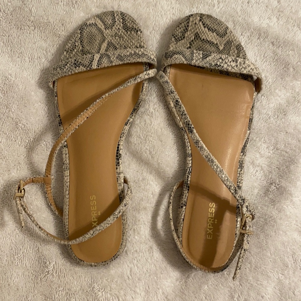 Good condition used a couple of times!